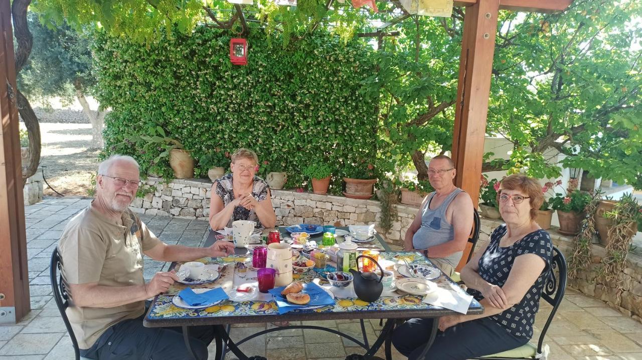 Piccolo Trullo Ostunese Le Jardin De Sophie' Остуни Екстериор снимка